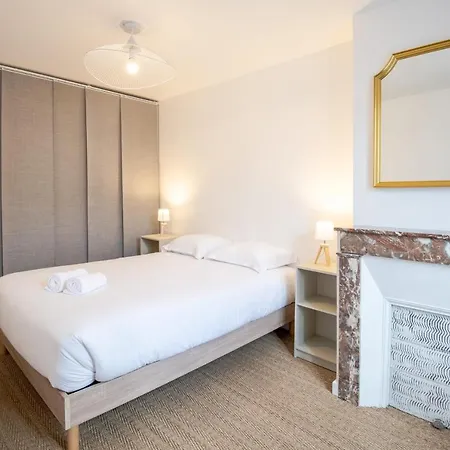 La Modernite A Deux Pas De La Place De La Liberte Apartment *